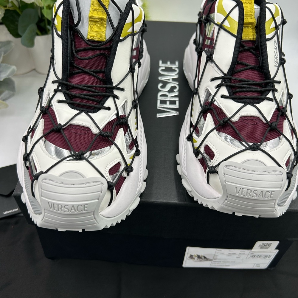 Men's Versace V3 net leather sneakers size 10 US made in Italy - Picture 5 of 12